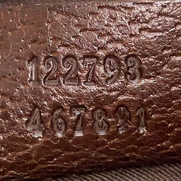 Authentic Gucci Monogram Flat Canvas/Leather Crossbody Messenger Bag - Picture 15 of 17